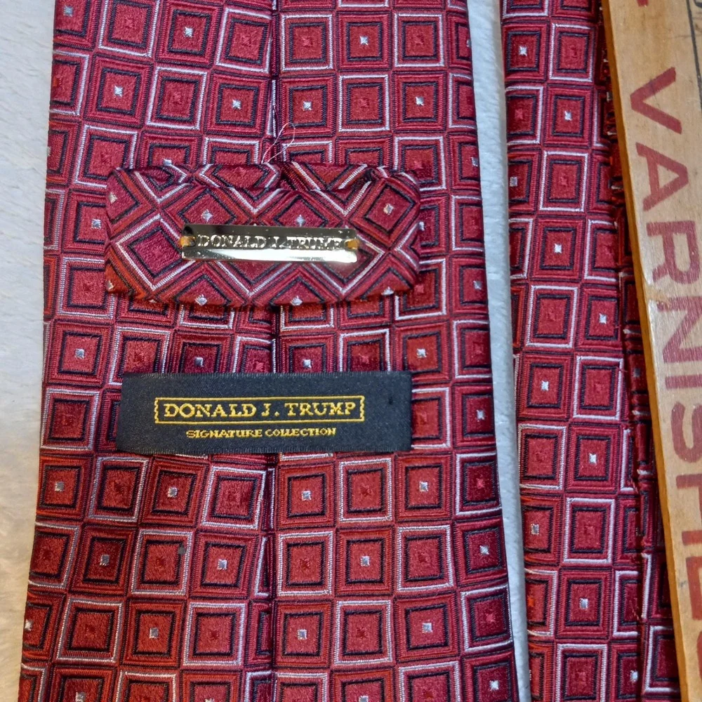 Donald Trump Signature Collection 100% Silk Red Geometric Check Neck Tie